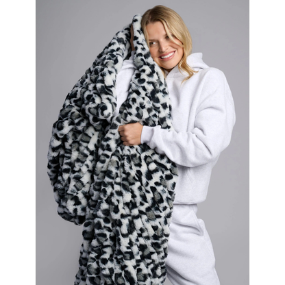 Trynime – CloudHaven Comfort Blanket